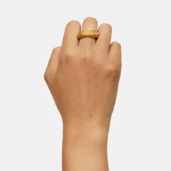 Anillo liso con baño de oro 18 kt sobre plata Dybe^TOUS Online