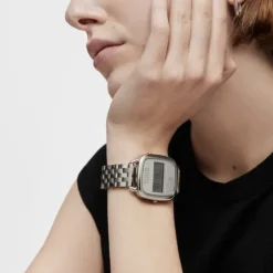 Reloj digital con brazalete de D-Logo^TOUS Hot